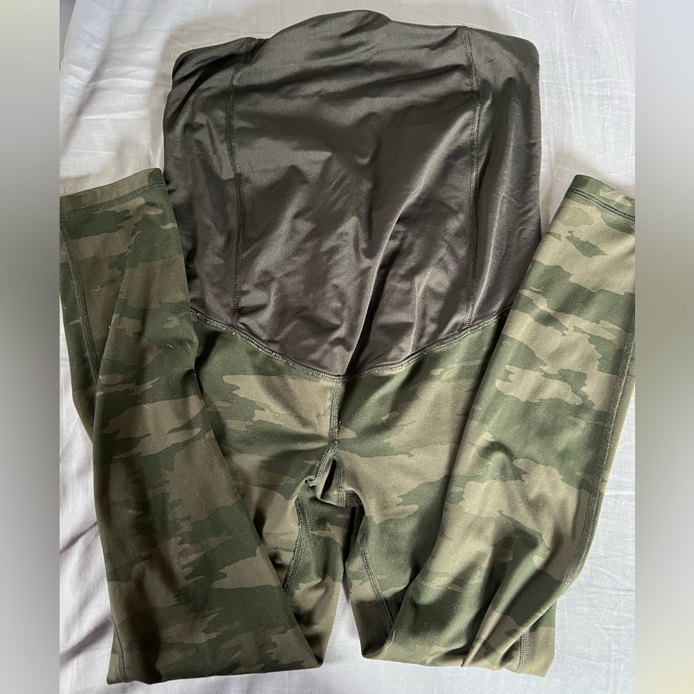 Isabel Maternity by Ingrid & Isabel Camouflage Maternity Leggings